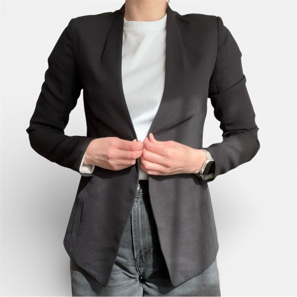 Aritzia Babaton Power Blazer Black Size 4
